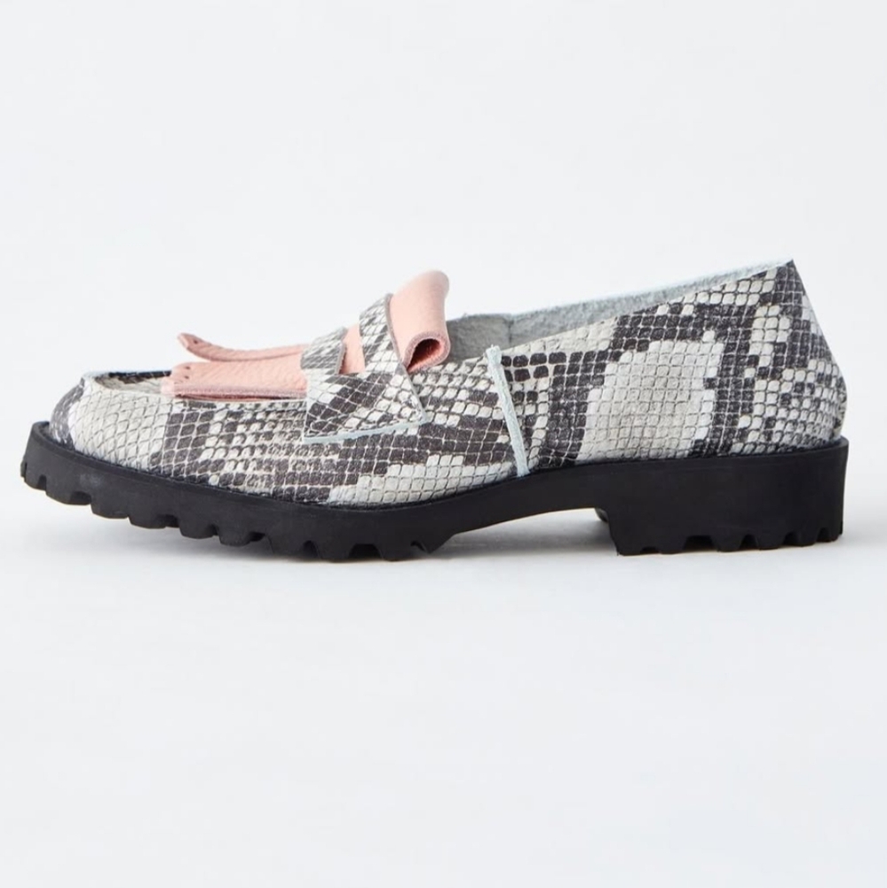 U-Dot Fringe Loafer In Pink / Python - image 3